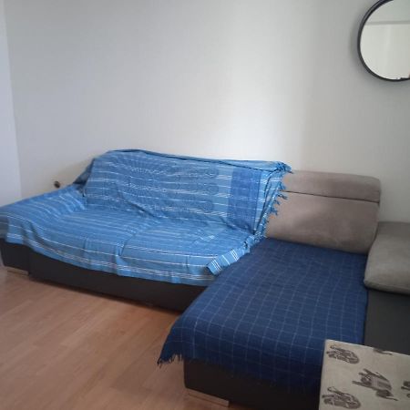 Logement Frontiere Du Luxembourg Nilvange Exteriör bild